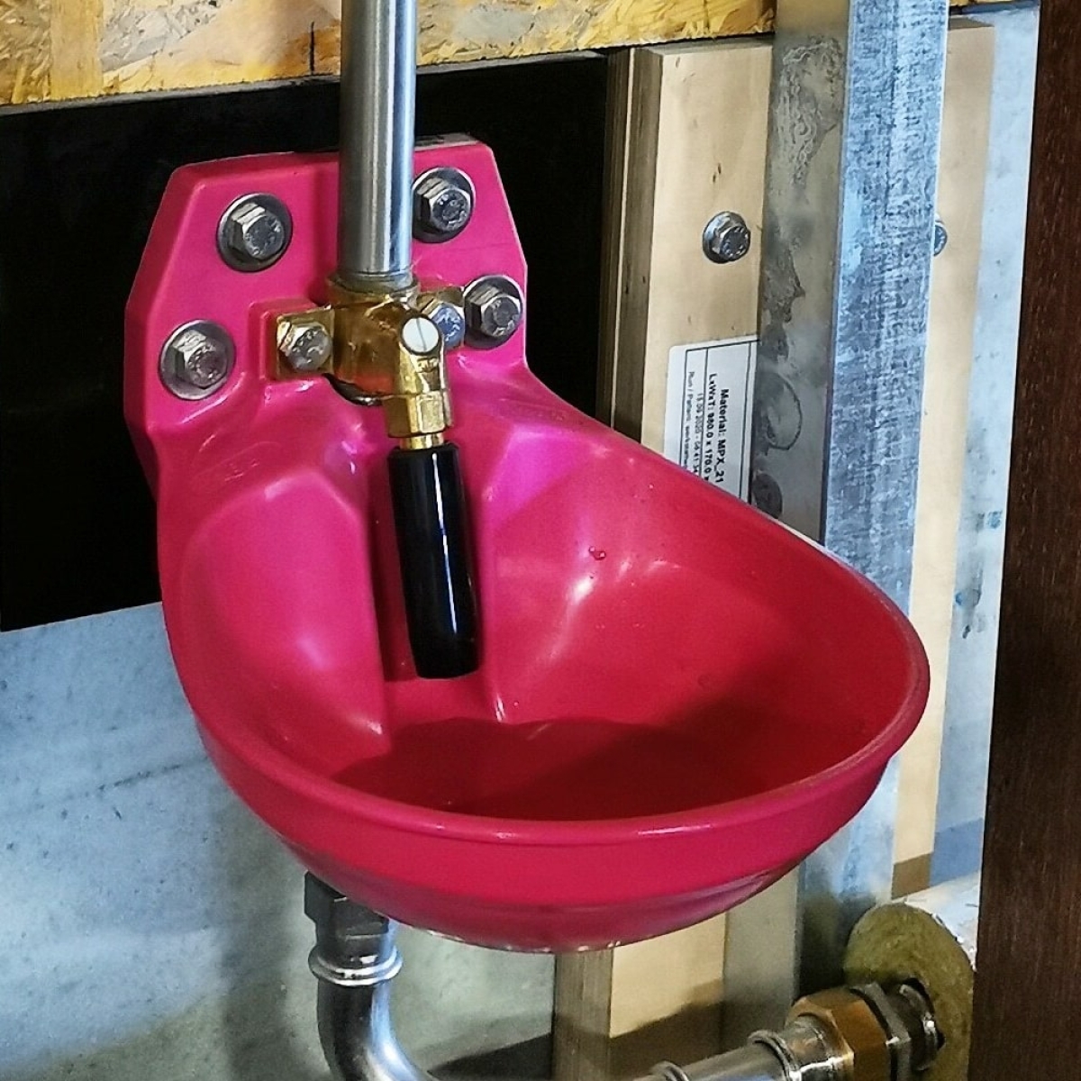 Suevia Tränkebecken Mod. 12P pink mit 3/4 Zoll Messing-Ventil - 100.0122