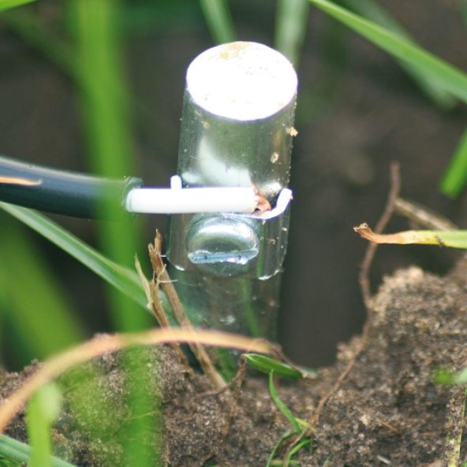 Koltec Erdstab mit Klemme, Ø12mm, 45cm, verzinkt, Erdpfahl, Erdungsstab für Weidezaungeräte