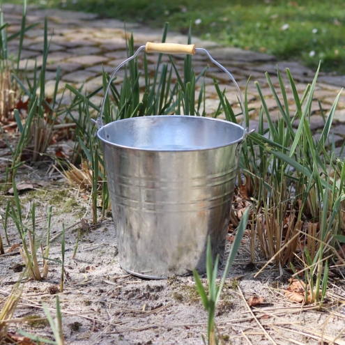 Zinkeimer 10 Liter - verzinkter Eimer mit Henkel - Garteneimer, Pflanzeimer, Dekoeimer