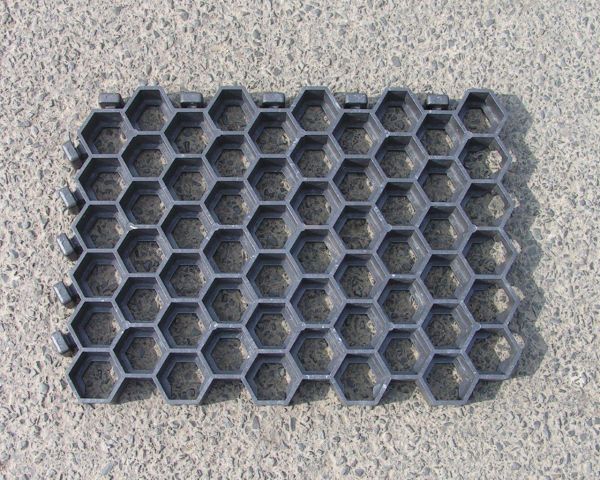 Paddockplatte aus hanit® Recycling-Kunststoff, Rasenwabe 40x50x4cm